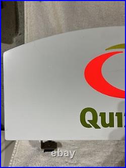 LARGE VERY RARE QUIZNOS LIGHT UP SIGN 12 1/2 x 27 1/2 MOUNTING BRACKETS