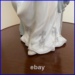 Large Lladro MARY AND BABY JESUS #6834 13 Retired MINT CONDITION, Very RARE