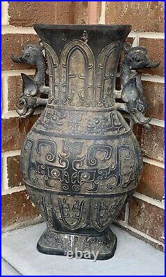 Large Very Rare Old 16-17th C. Chinese Ming Antique DRAGON Vase Urn Metal Pot