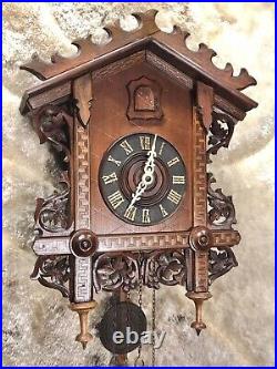 Large very Rare Vintage Antique 2 Weights Germany Striking Cuckoo Clock