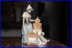 Lladro Mother & baby in 1980s. Perfect Condition Very Rare and Large Lladro