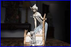 Lladro Mother & baby in 1980s. Perfect Condition Very Rare and Large Lladro