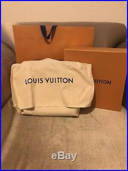 Louis Vuitton NOÉ POUCH 100% Authentic VERY RARE / SOLD OUT