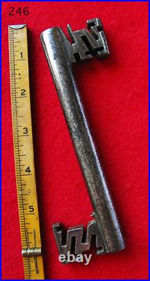 Very Rare Large Heavy 16-17th C. Complex Bit Double Ended Antique Skeleton Key