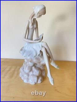 Very Rare Pales S Spain Large The Girl Reading Book Statue Excellent 15 Tall