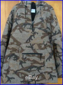 Very Rare Sleeping Indian Designs Size Large Fleece Lined Anorak