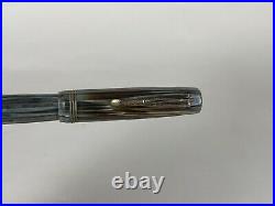 Very Rare Vintage Aurora Novum Faccettata Large Fountain Pen in Grey Pearl