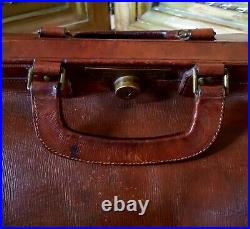 Vintage Gladstone Leather case bag Circa 1920s. Very Large Rare. Double Handle